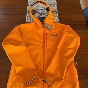 Patagonia Rainshadow Rain Jacket (men's small)
